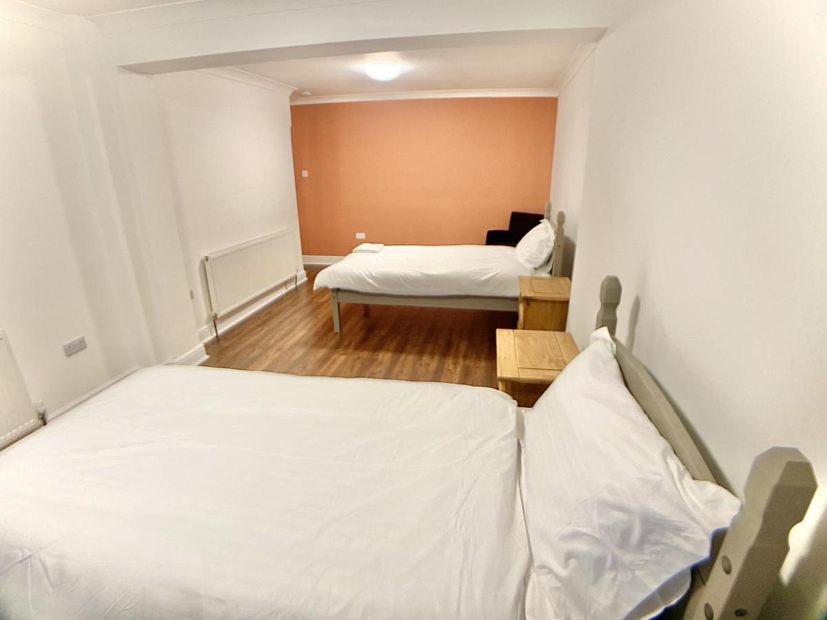 Hotel Richmond House Slough Esterno foto