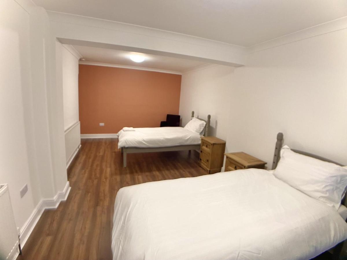 Hotel Richmond House Slough Esterno foto