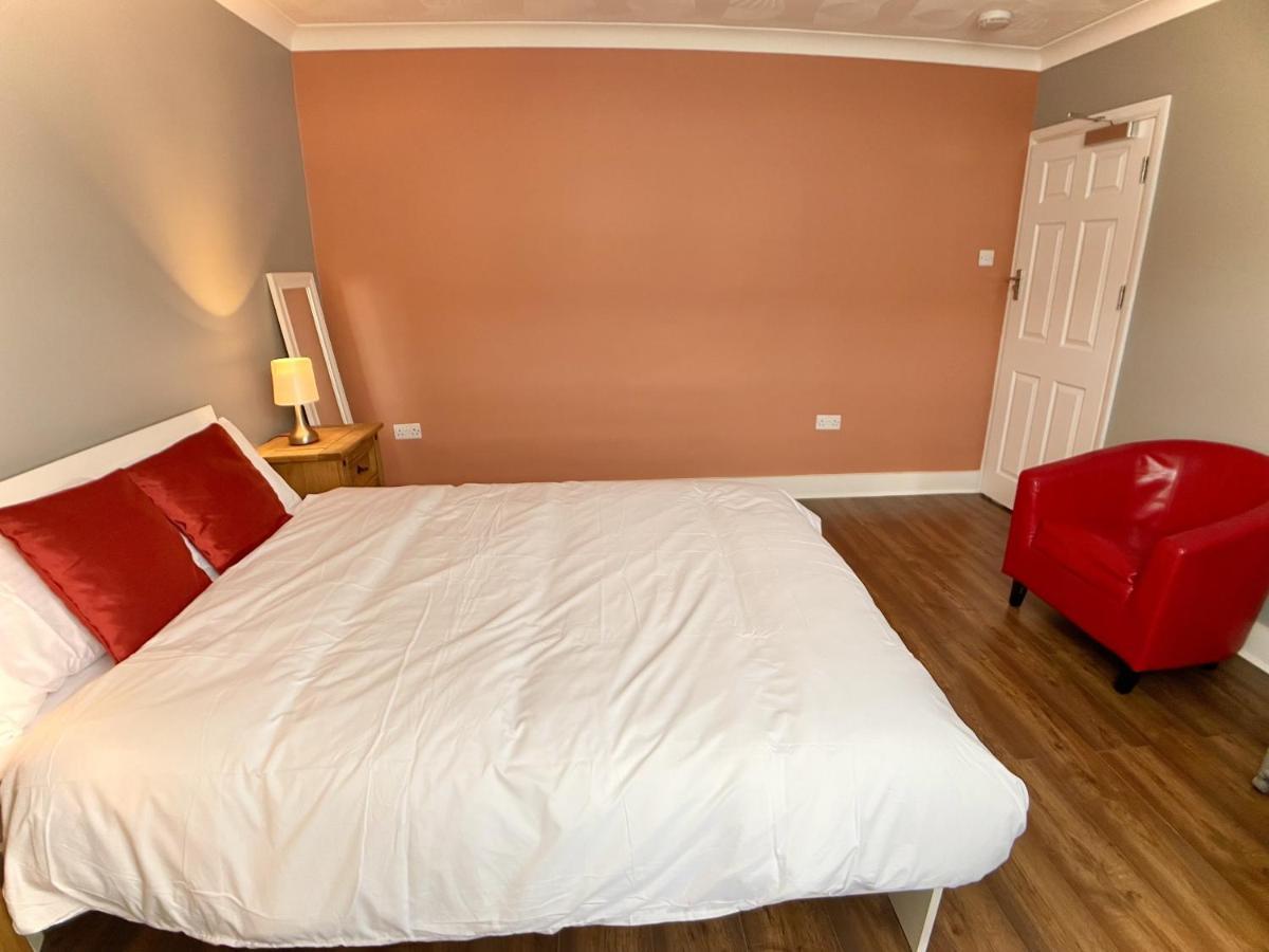 Hotel Richmond House Slough Esterno foto